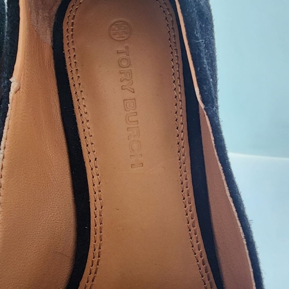 Tory Burch Leigh Elastic Black Suede Loafers size 7.5 runs like 7 w.Imperfection - Picture 2 of 3